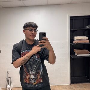 Meet your Posher, Diego